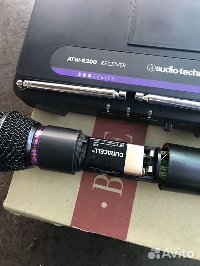 Продаю радиомикрофон Audio-Technica ATW-R200 VHF