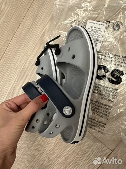 Сандалии crocs c12 новые оригинал