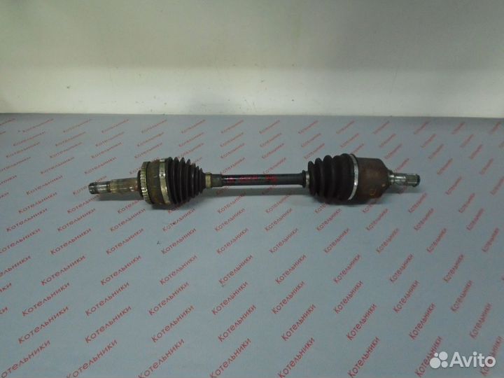 Nissan 39101-AU315 Вал приводной левый