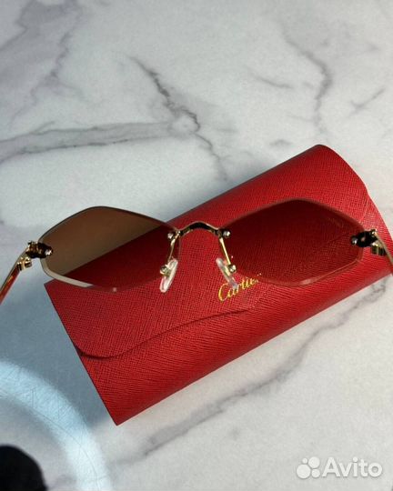 Солнцезащитные очки Cartier