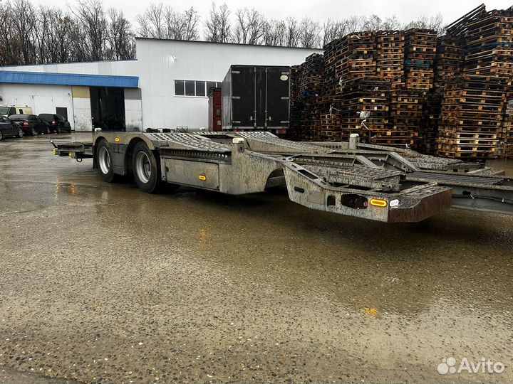 Прицеп для перевозки спецтехники