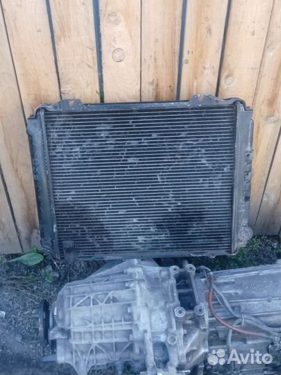 Радиатор на Nissan Largo AT. 4вд