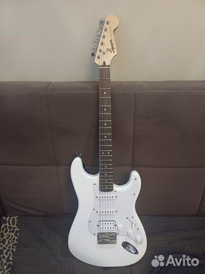 Электрогитара fender squier stratocaster