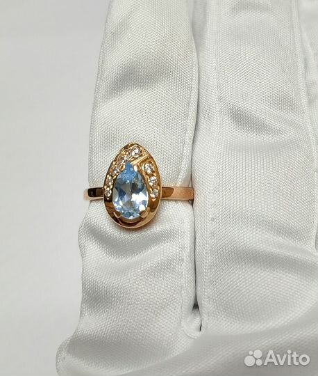 Золотое кольцо с топазом 16,5р
