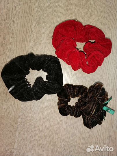 Браслеты сережки банты белые скранчи