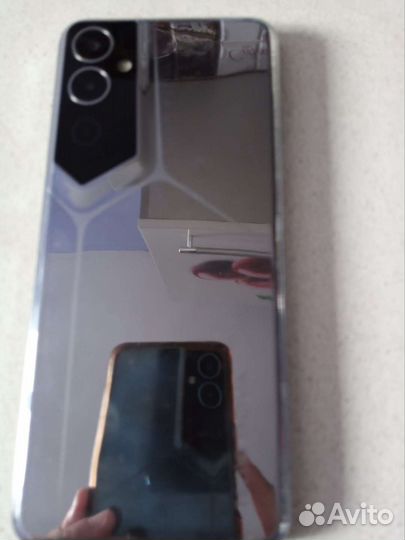 Мобильные телефоны