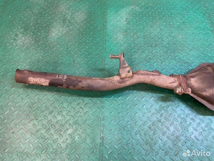 Средняя часть глушителя Mitsubishi Carisma 4G92