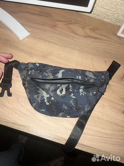 Сумка поясная fred perry