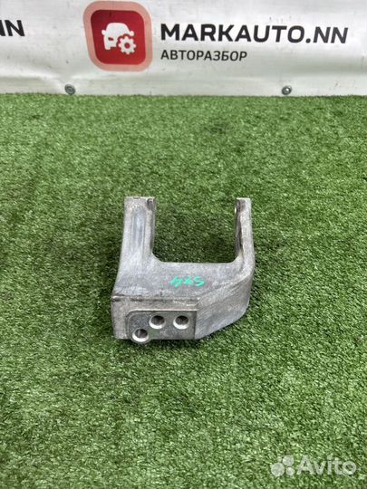 Кронштейн опоры двигателя Suzuki Sx4 1 1.6 M16A