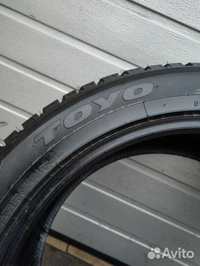 Toyo Observe Ice-Freezer SUV 285/45 R22 114T