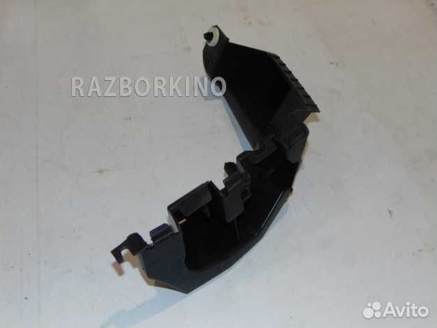 Кронштейн заднего бампера