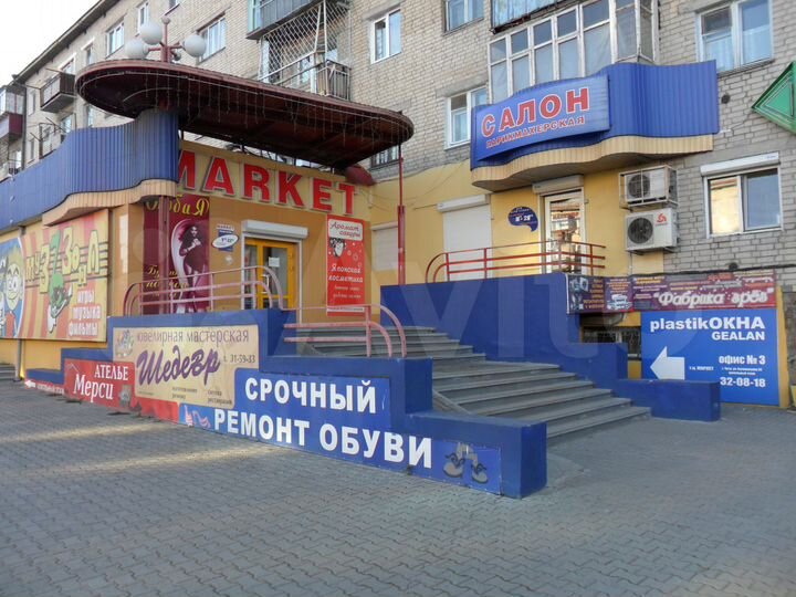 Торговая площадь, 64 м²