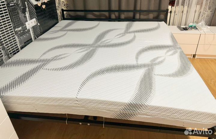 Кровать бу 1800х2000