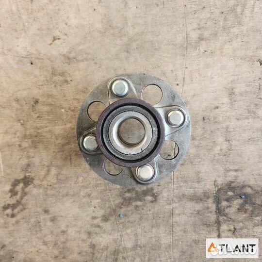 Ступица задняя левая honda FIT