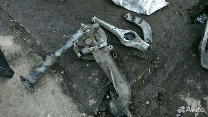 Задний кулак Нью Актион 2WD б.у