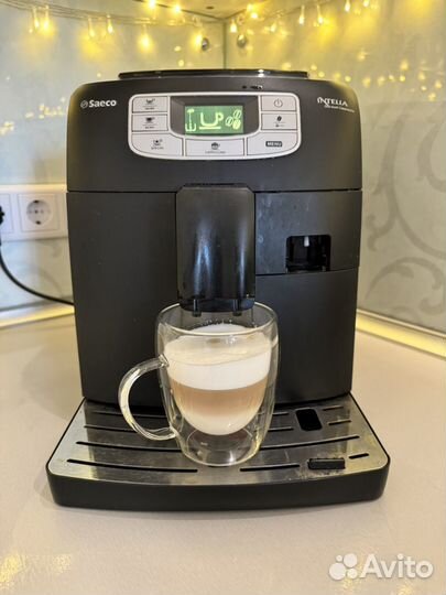 Кофемашина Saeco Intelia one touch cappuccino