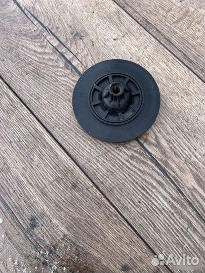 Крепление запасного колеса Renault Laguna 1.6