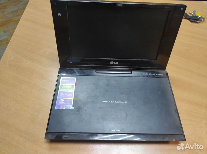 Портативный видеопроигрыватель lg