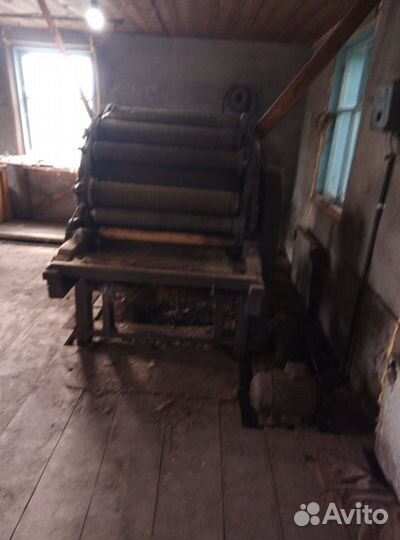 Чесальная машина для шерсти