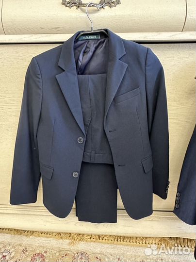 Школьный костюм