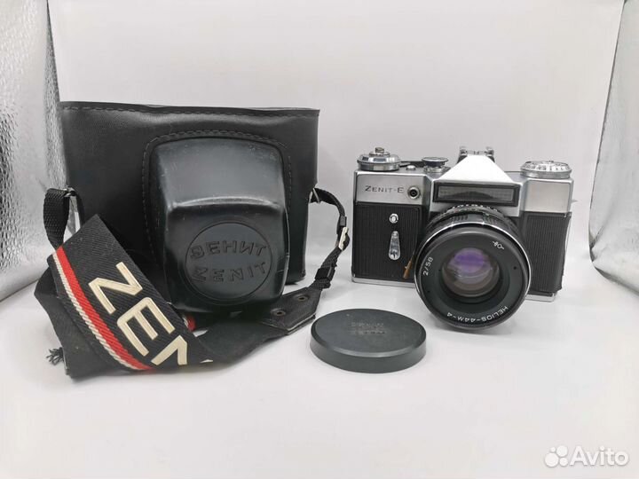 Фотоаппарат Зенит Е Helios-44M-4 СССР