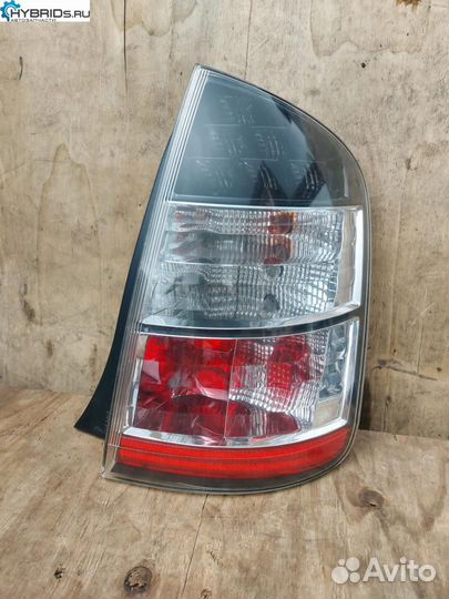 Фонарь задний правый Toyota Prius 2 NHW20 2005