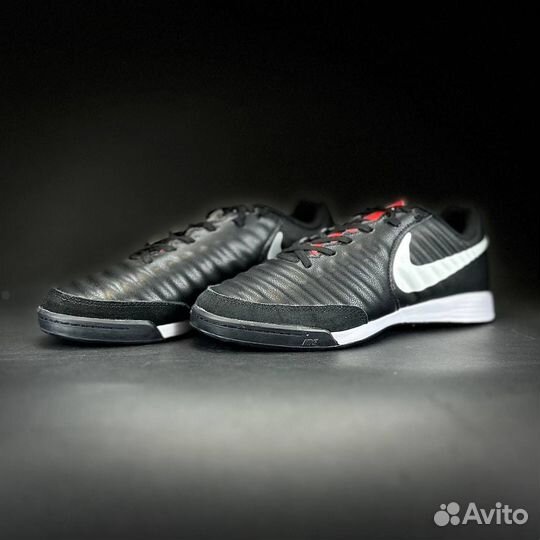 Футзалки Nike Tiempo Legend 7