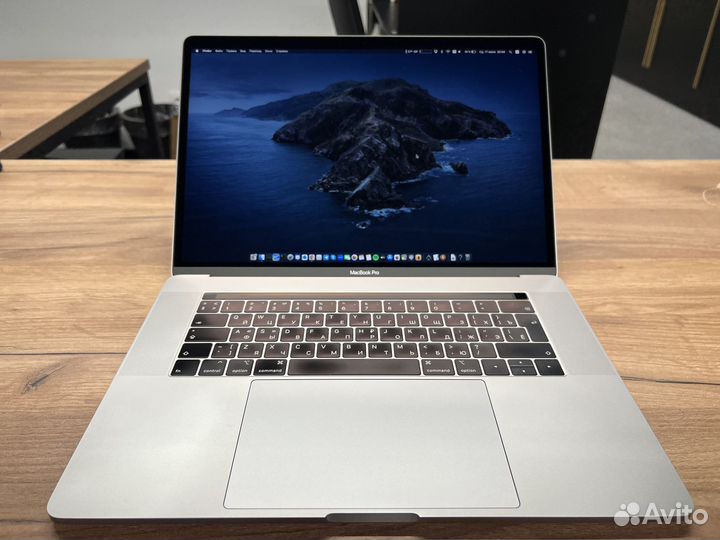 Macbook Pro 15 2019 i9 32GB 1TB Pro Vega 20