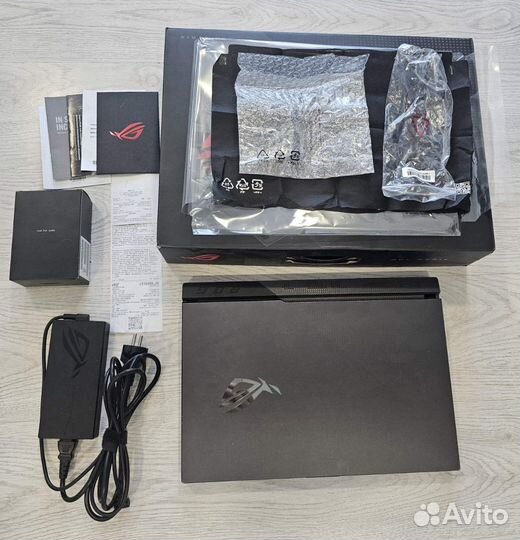Игровой ноутбук Asus Rog Strix G17 G713QM-HX121