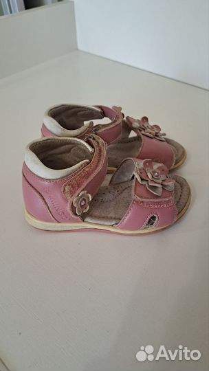 Босоножки для девочки