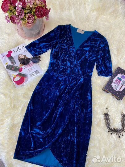 Платье женское clab london 42