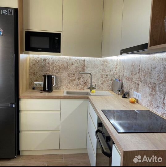 Уютная кухня угловая