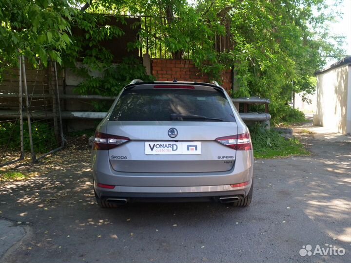 Спойлер лезвие крышки багажника Skoda Superb 3 уни