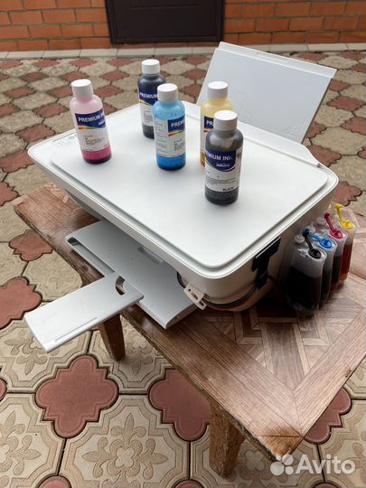 HP мфу Струйное DeskJet 2320, белый