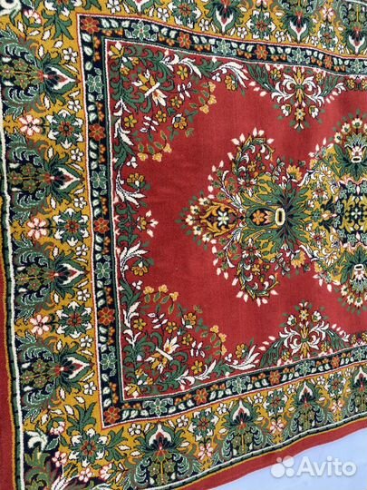 Ковер шерстяной