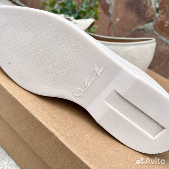 Лоферы женские Loro Piana, размер 39