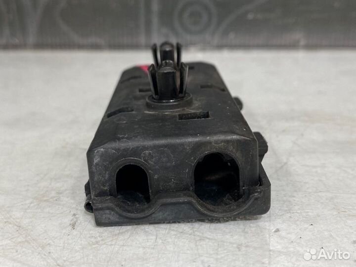 Канал для кабелей Bmw X5 E53 M54B30 2006