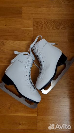 Коньки фигурные детские Norbway Nikole 35 размер