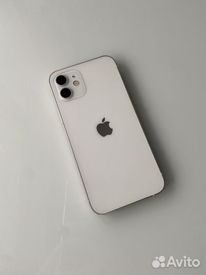 iPhone 12, 64 ГБ