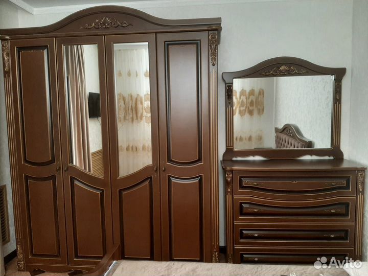 Спальный гарнитур бу