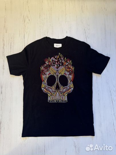 Футболка reserved