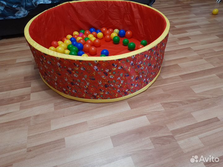 Бассейн с шариками