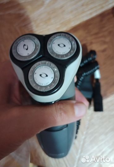 Бритва электрическая philips series 100