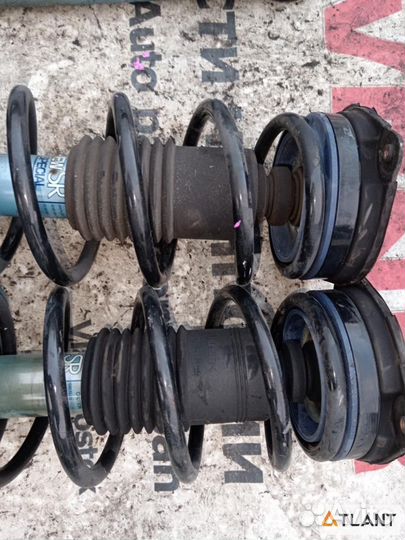 Стойка передняя левая nissan tiida, tiida latio