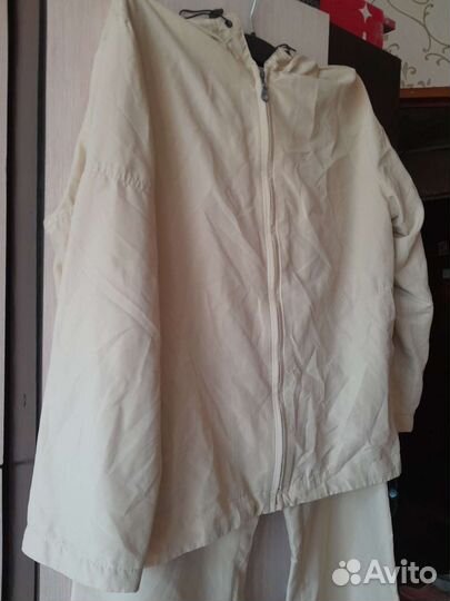 Спортивный костюм женский