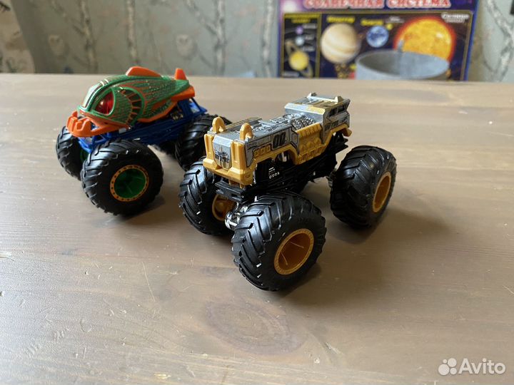 Машинки хот вилс hot wheels