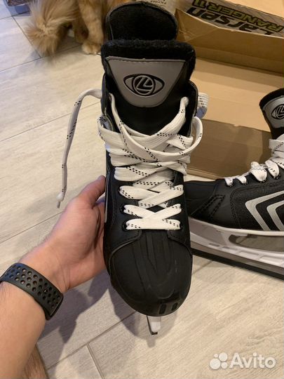 Коньки хоккейные larsen