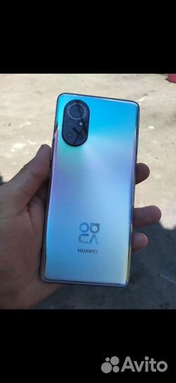 HUAWEI Nova 8, 8/128 ГБ