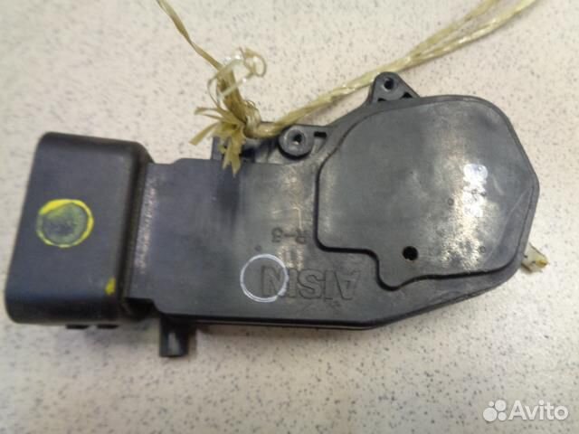 Активатор замка двери передней правой Toyota Chas