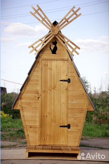 Уличный туалет деревянный SHP789